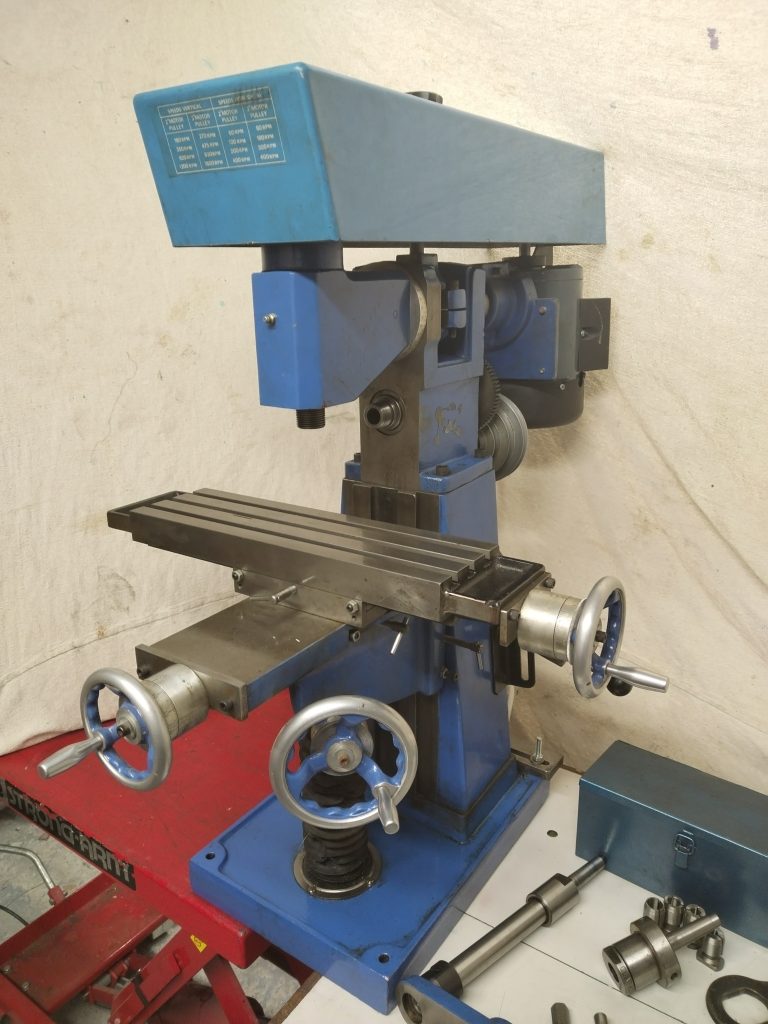universal vertical milling machine